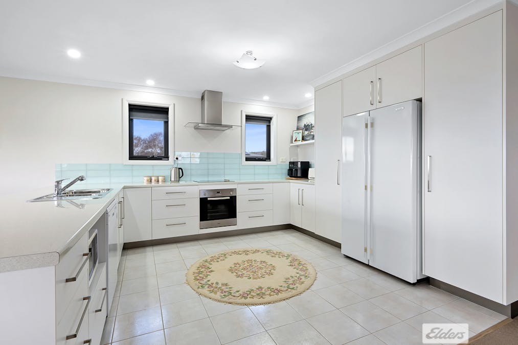 63D Old Bass Highway, Wynyard, TAS, 7325 - Image 12