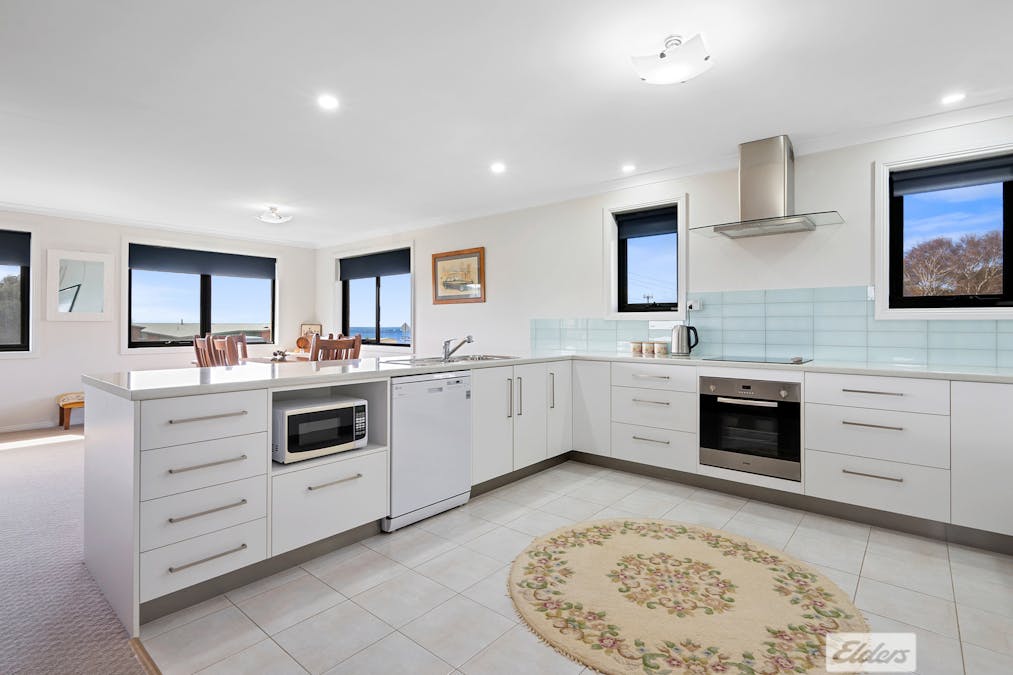 63D Old Bass Highway, Wynyard, TAS, 7325 - Image 3