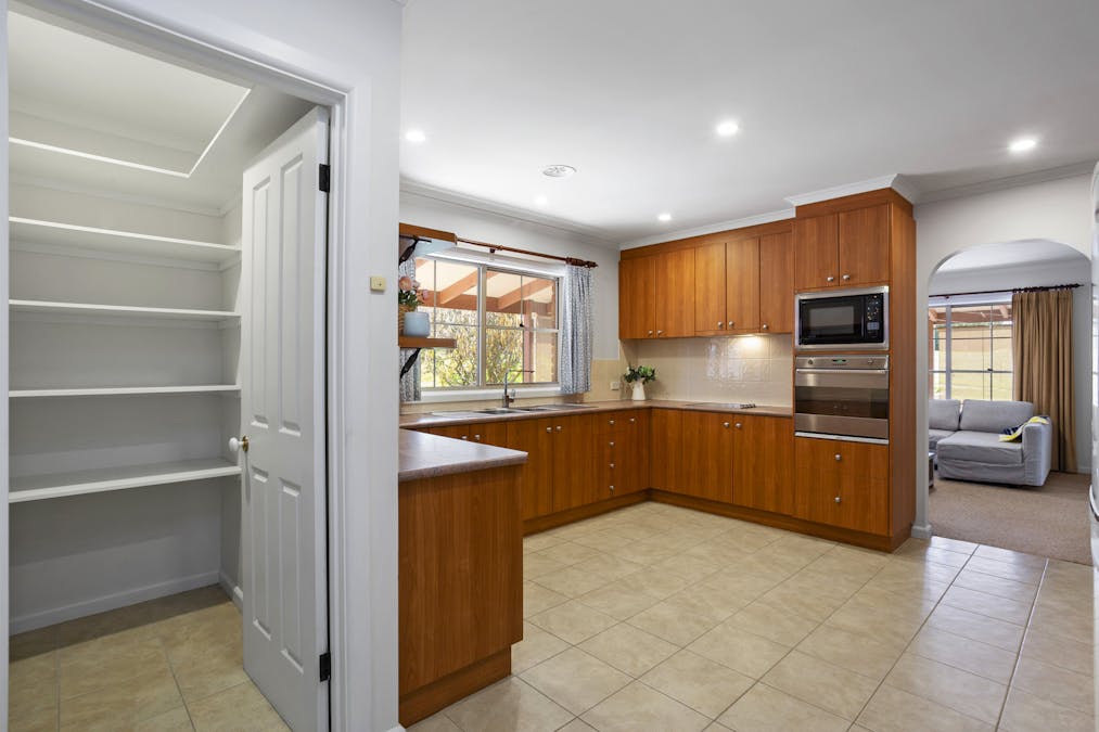 22  Oak Grove, Murrumbateman, NSW, 2582 - Image 11