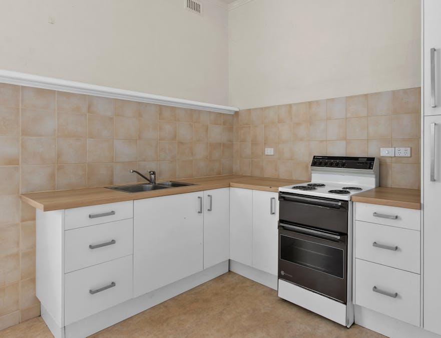 32 New Road, Clare, SA, 5453 - Image 7