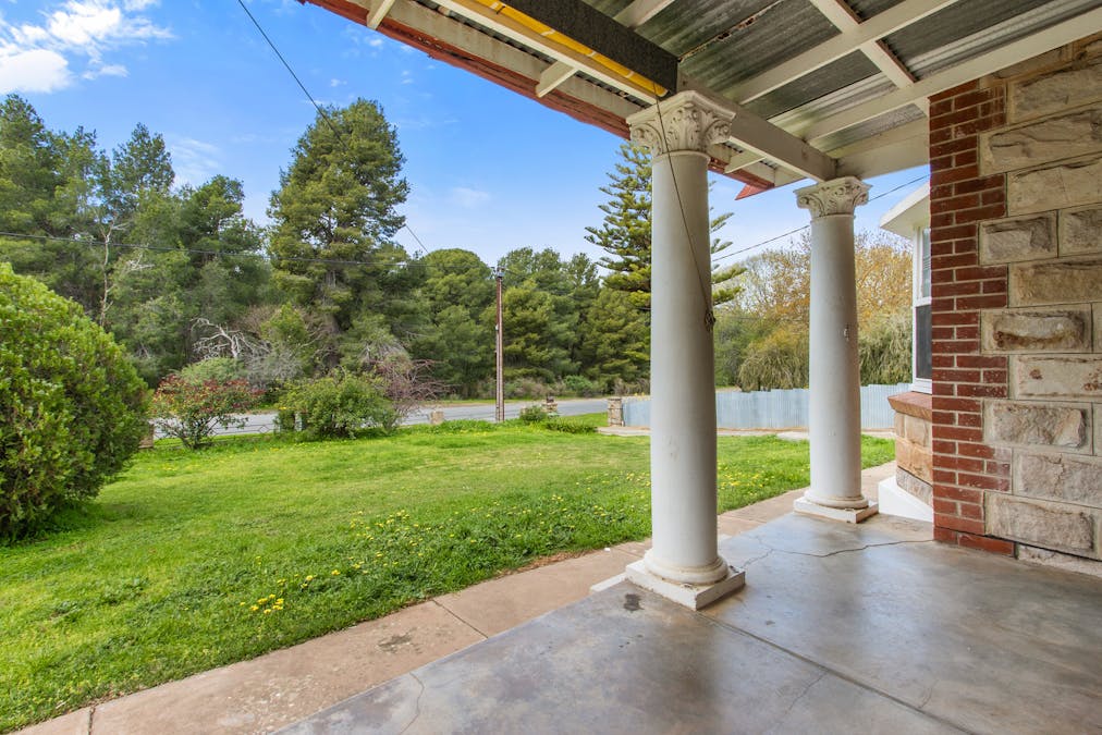 32 New Road, Clare, SA, 5453 - Image 2