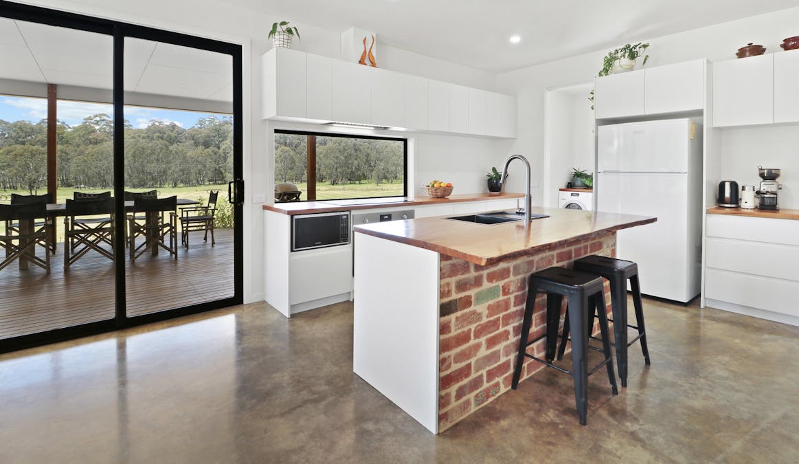 25 Altmans Road, Tolmie, VIC, 3723 - Image 9