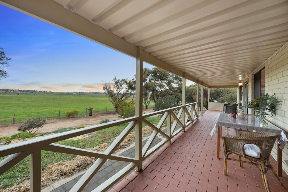 167 Kuchel Road, Murray Bridge, SA, 5253 - Image 25