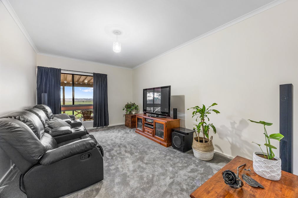 167 Kuchel Road, Murray Bridge, SA, 5253 - Image 11