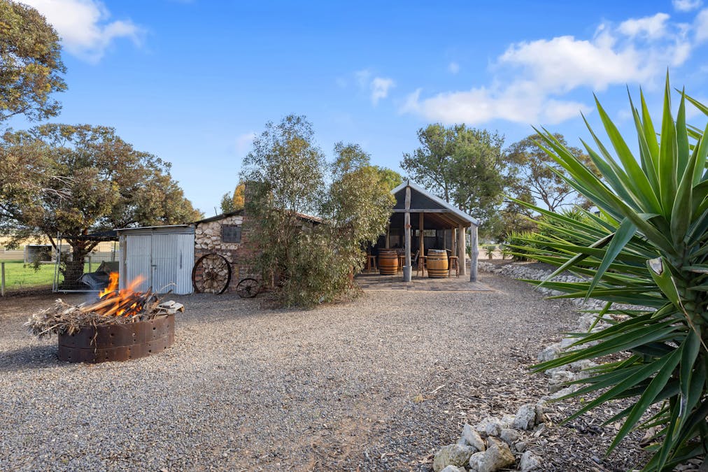 167 Kuchel Road, Murray Bridge, SA, 5253 - Image 17