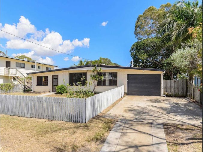 33 Emperor Street, Toolooa, QLD, 4680