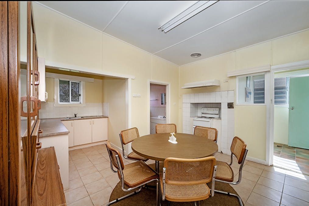 27 Mill Road, Hamilton, VIC, 3300 - Image 7