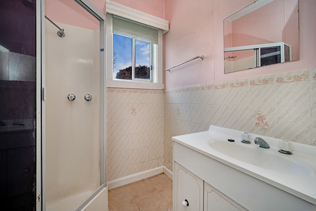 27 Mill Road, Hamilton, VIC, 3300 - Image 8