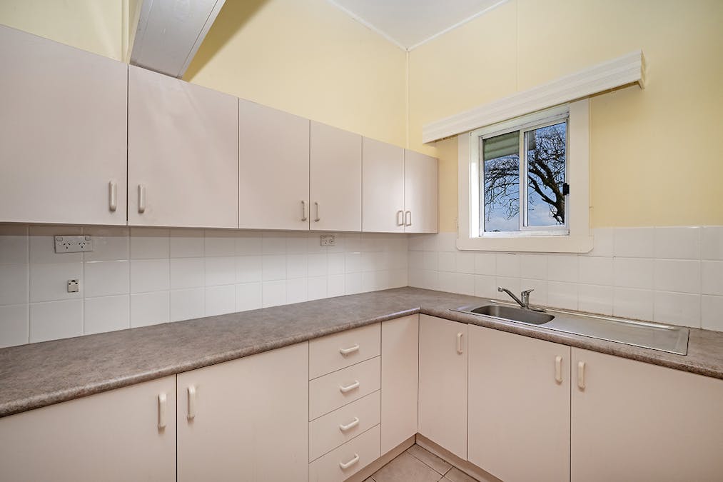 27 Mill Road, Hamilton, VIC, 3300 - Image 10