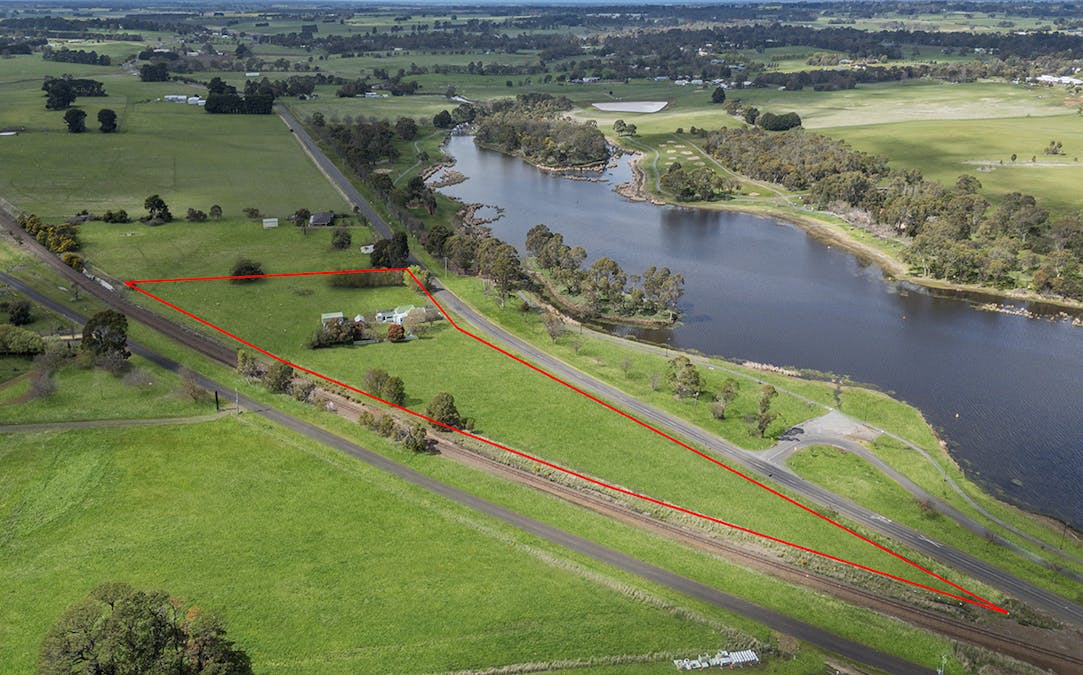 27 Mill Road, Hamilton, VIC, 3300 - Image 18