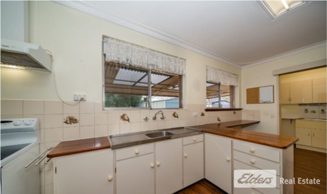 48 Lake Street, Rockingham, WA, 6168 - Image 9