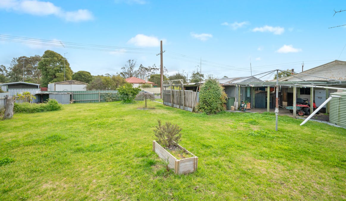 11 Arthur Street, Tarpeena, SA, 5277 - Image 14