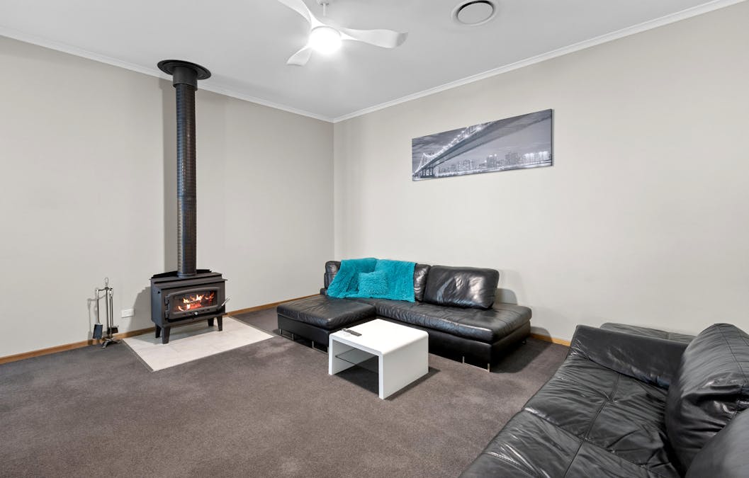 12 Trezise Way, Clare, SA, 5453 - Image 9