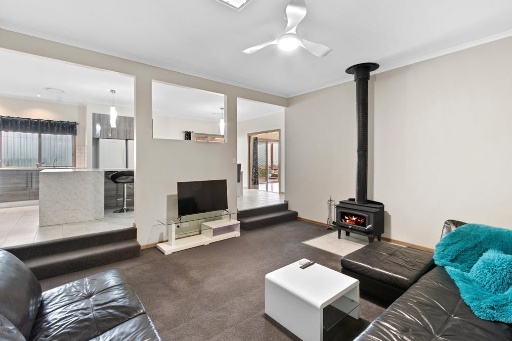 12 Trezise Way, Clare, SA, 5453 - Image 10
