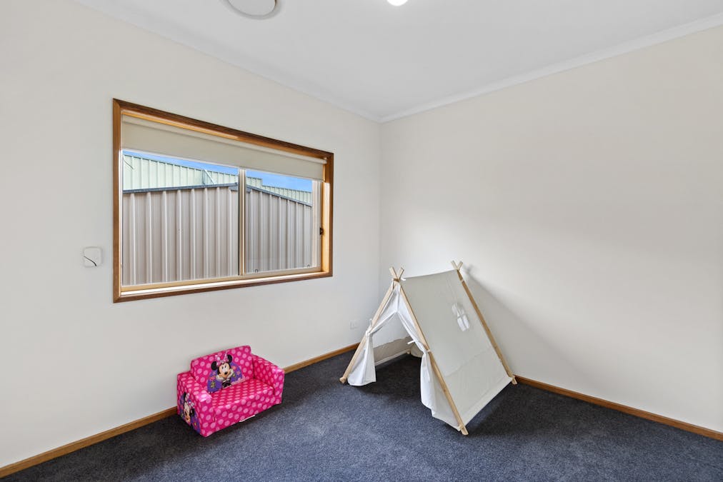 12 Trezise Way, Clare, SA, 5453 - Image 22