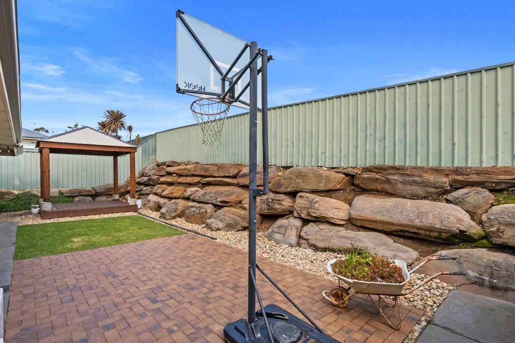12 Trezise Way, Clare, SA, 5453 - Image 30