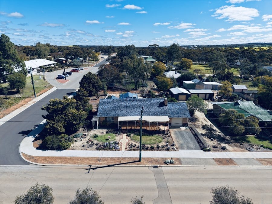 73  McLennan Street, Quairading, WA, 6383 - Image 25