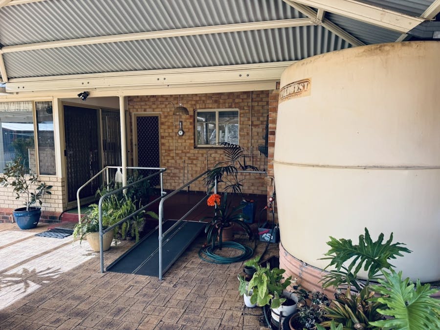 73  McLennan Street, Quairading, WA, 6383 - Image 19