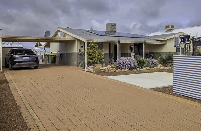 9 Cruickshank Road, Mukinbudin, WA, 6479 - Image 1