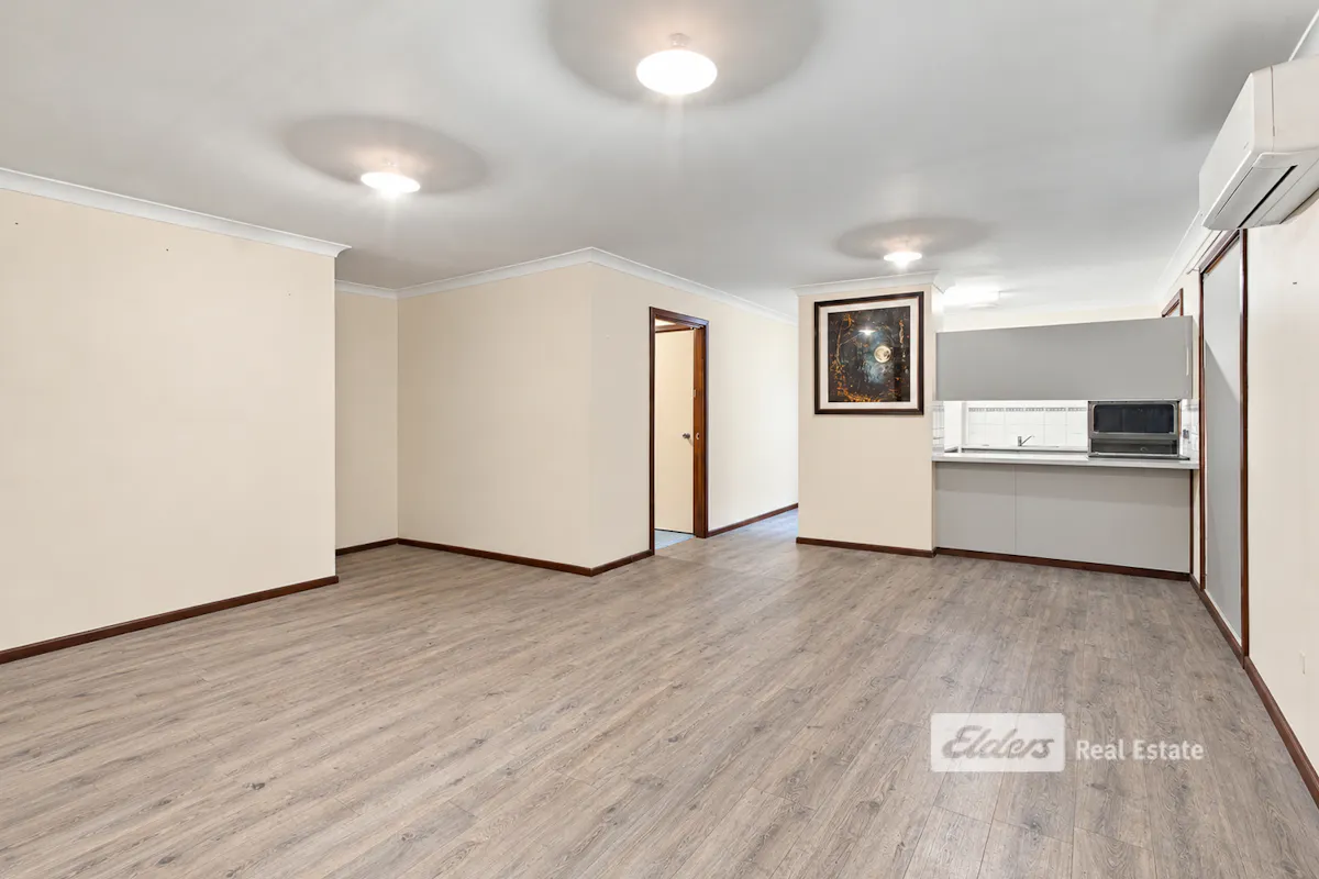 4 Mawson Place — photo 8 of 23