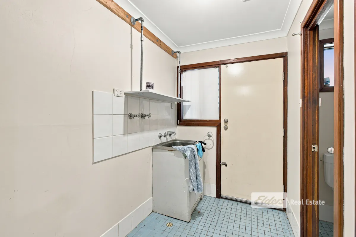 4 Mawson Place — photo 16 of 23