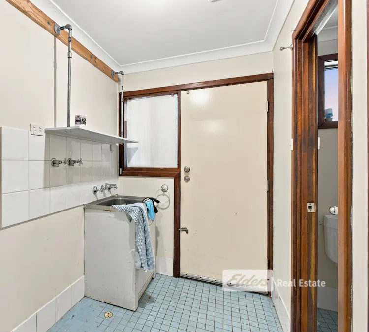 4 Mawson Place, Withers, WA, 6230 - Image 16