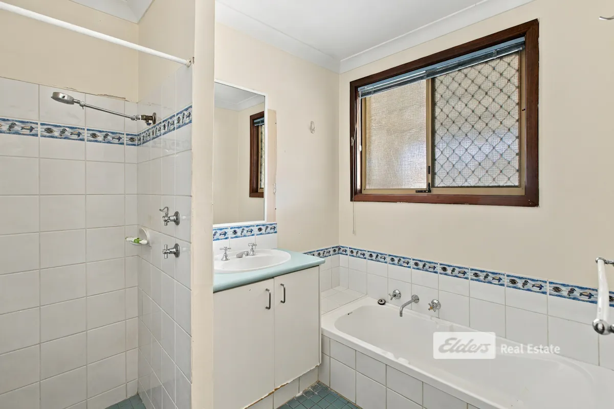 4 Mawson Place — photo 17 of 23