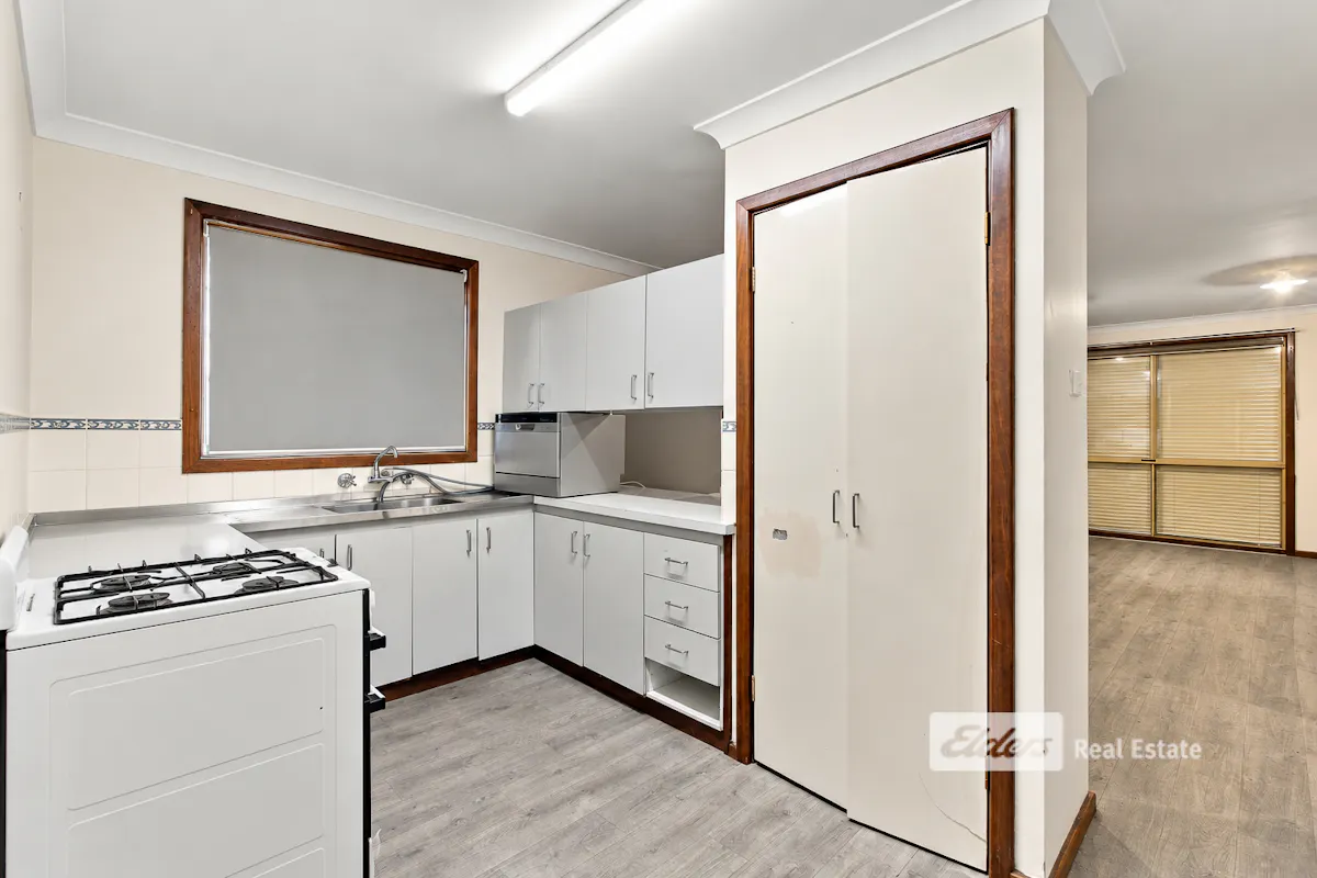 4 Mawson Place — photo 12 of 23