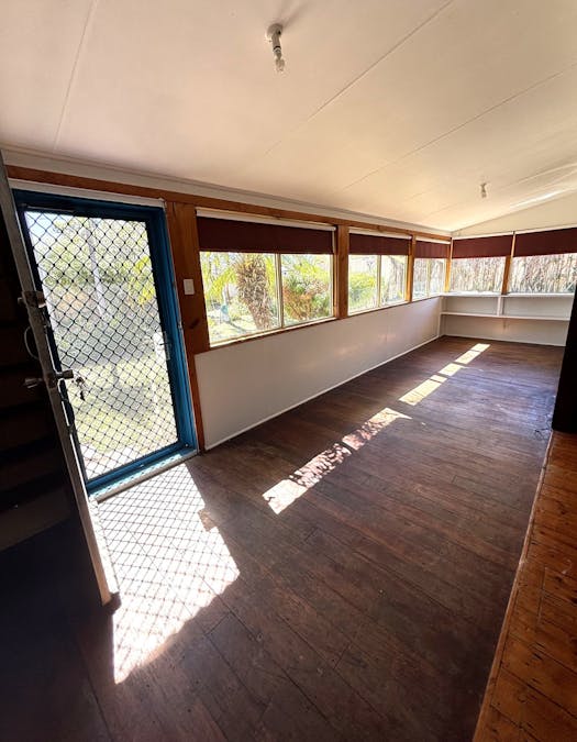 8 Crossland Street, South Carnarvon, WA, 6701 - Image 15