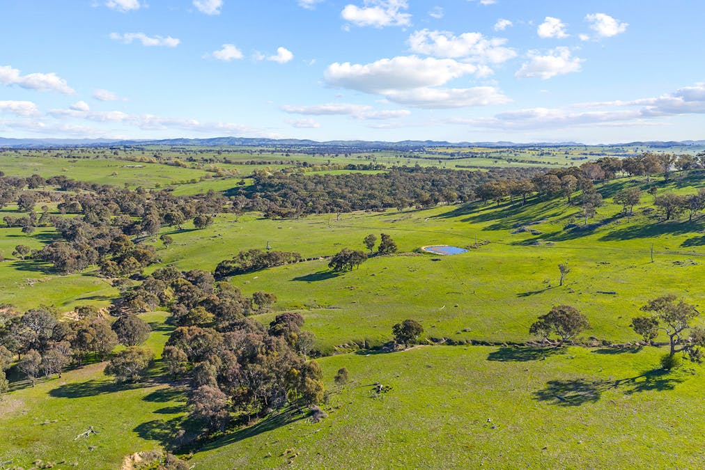 1432 Lachlan Valley Way, Laverstock, NSW, 2582 - Image 1