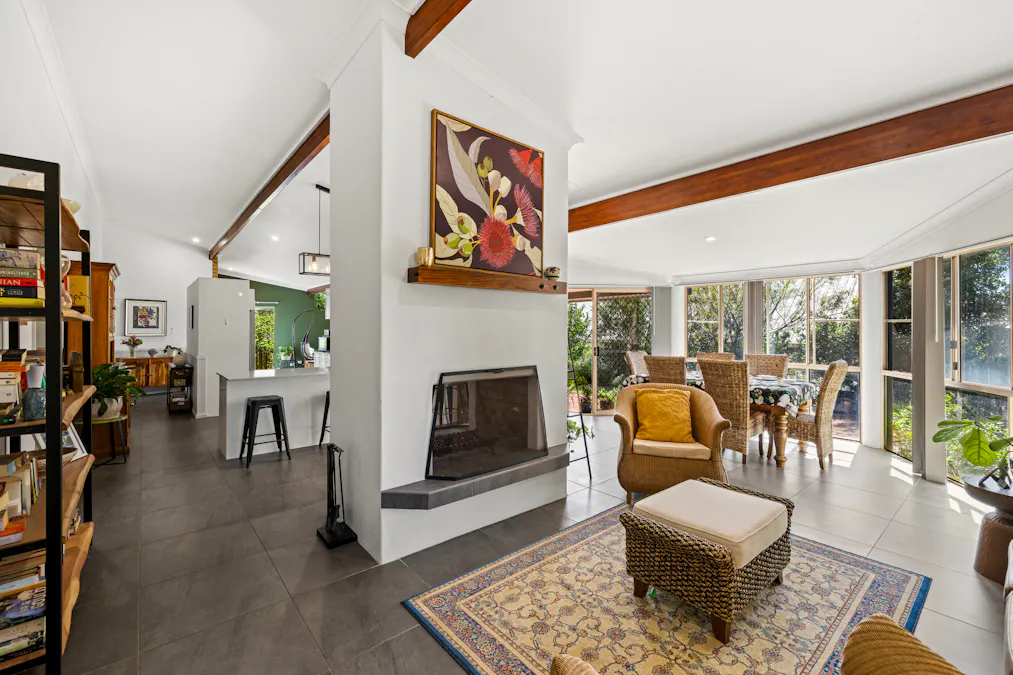 9 Lorraine Crescent, Centenary Heights, QLD, 4350 - Image 1