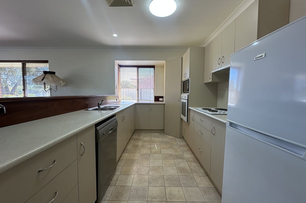 12 Traverse Street, Wagin, WA, 6315 - Image 6