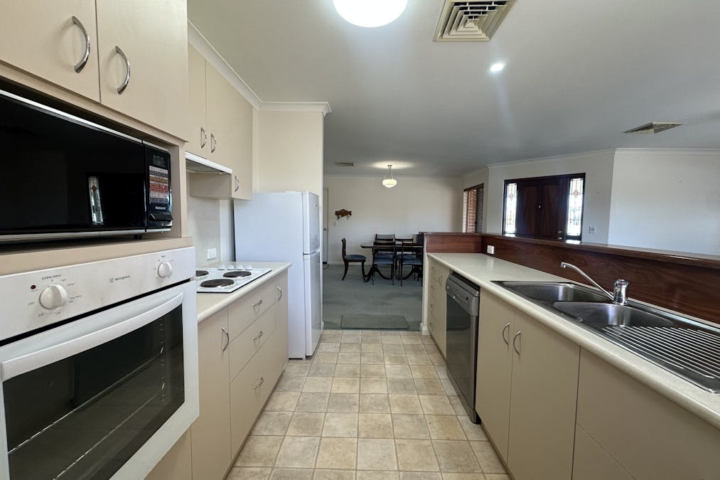 12 Traverse Street, Wagin, WA, 6315 - Image 7