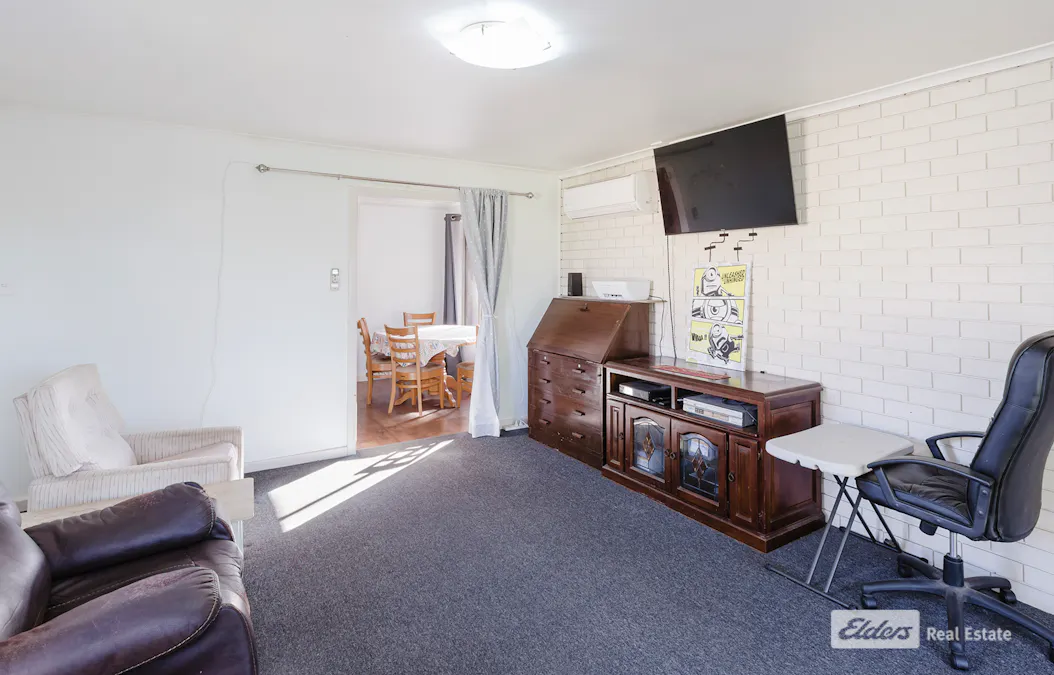 28 Flemington Street, Orana, WA, 6330 - Image 11