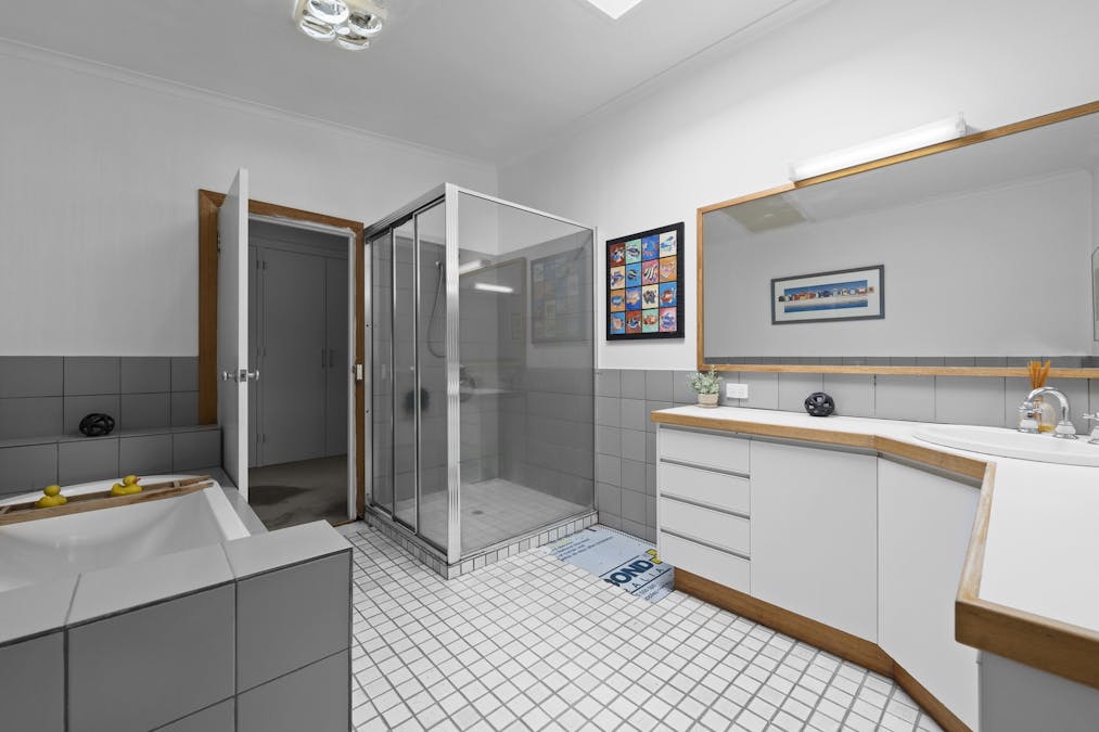 27 Euroa-Shepparton Road, Euroa, VIC, 3666 - Image 16