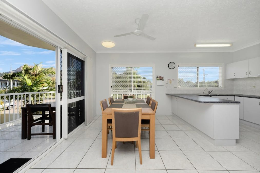 1/185 Mitchell Street, North Ward, QLD, 4810 - Image 4