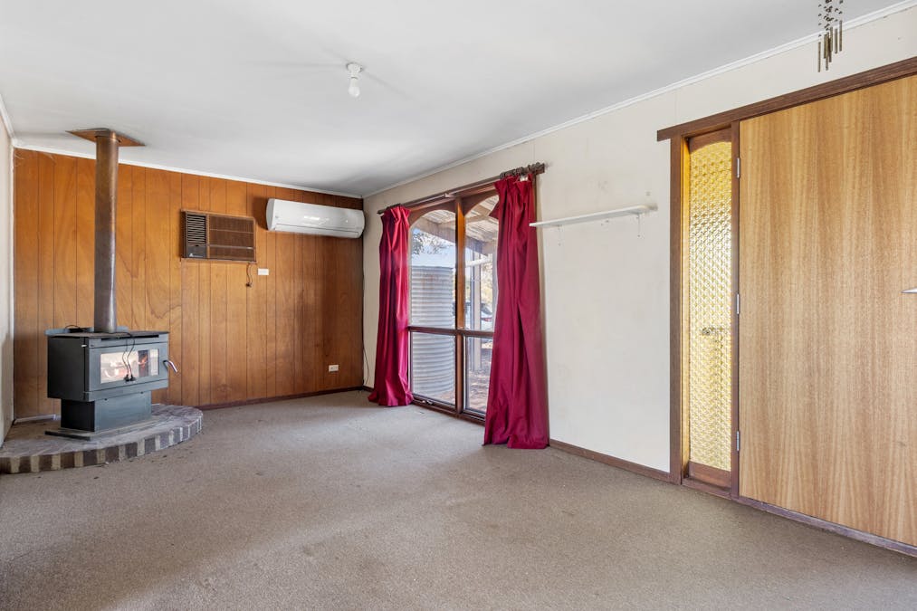 86 Pope Road, Waikerie, SA, 5330 - Image 4