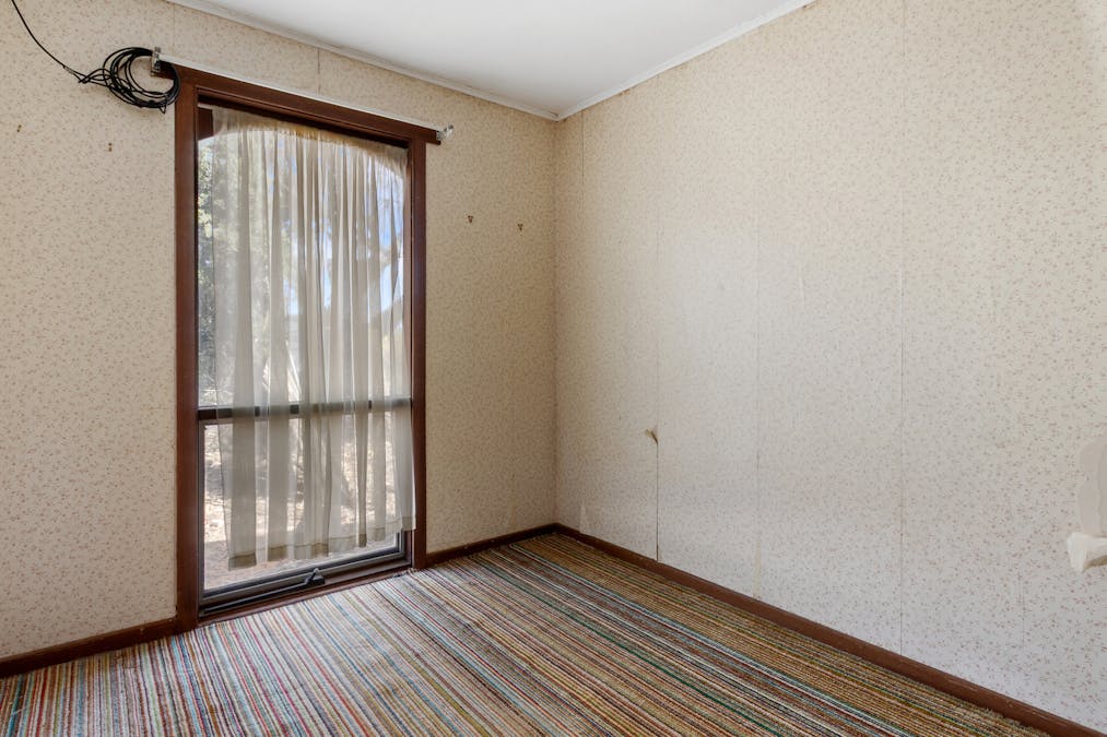 86 Pope Road, Waikerie, SA, 5330 - Image 11
