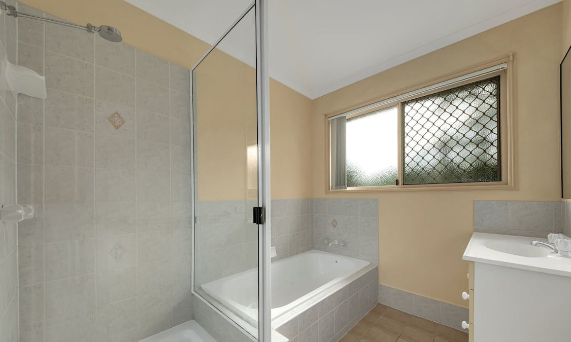 1/1 Yaldara Court, New Auckland, QLD, 4680 - Image 7