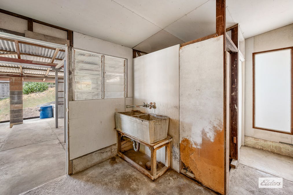 9 Cross Street, South Gladstone, QLD, 4680 - Image 15