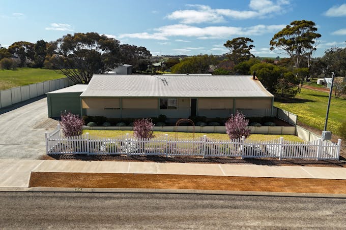 26 Love Street, Dumbleyung, WA, 6350 - Image 1