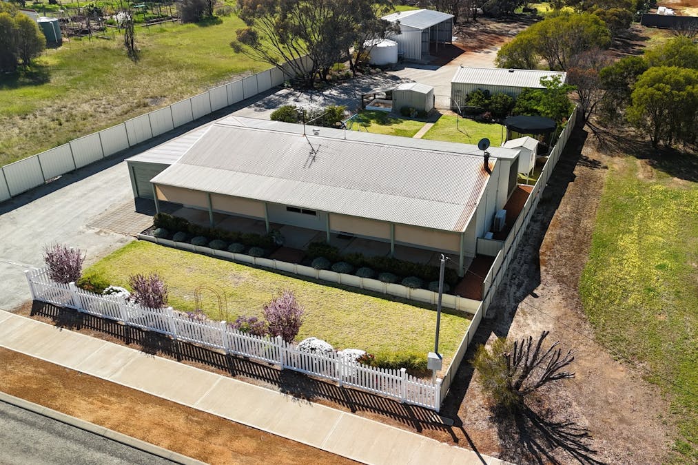 26 Love Street, Dumbleyung, WA, 6350 - Image 25