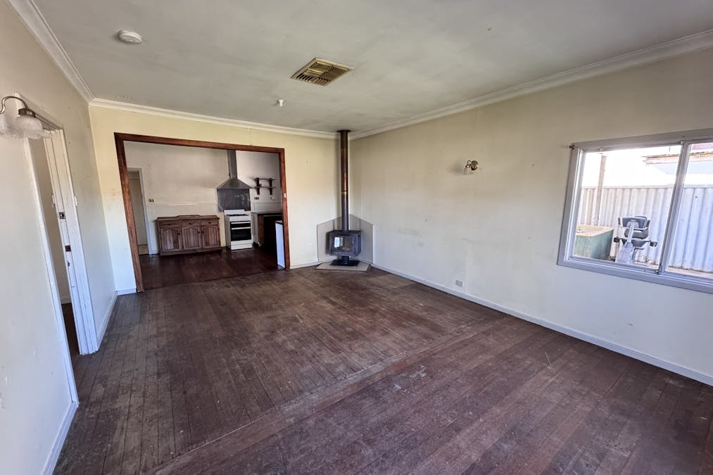 63 Throssell Street, Northam, WA, 6401 - Image 3