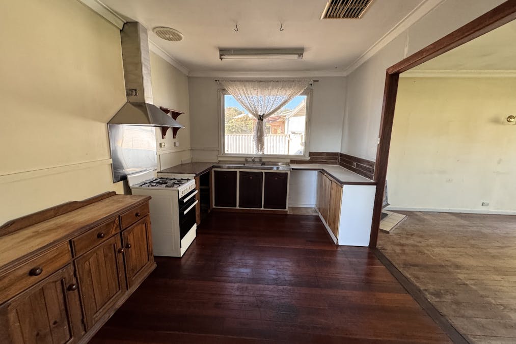 63 Throssell Street, Northam, WA, 6401 - Image 6