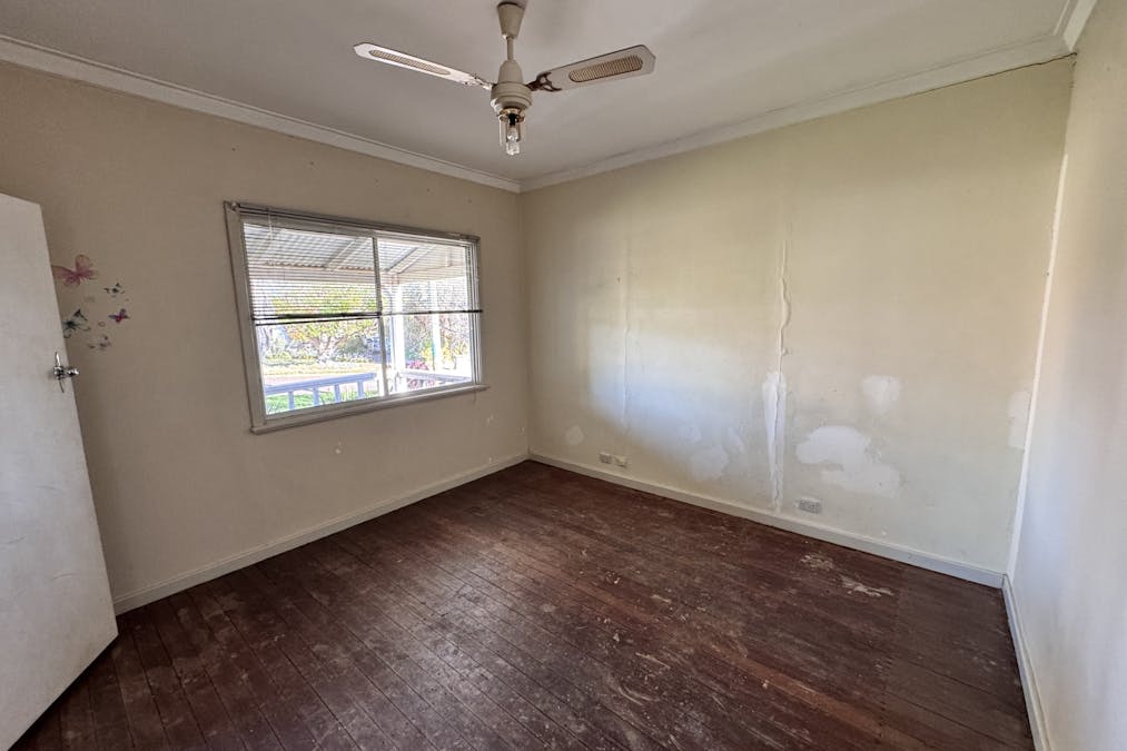 63 Throssell Street, Northam, WA, 6401 - Image 8
