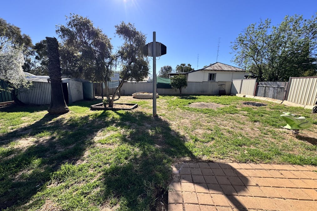 63 Throssell Street, Northam, WA, 6401 - Image 27