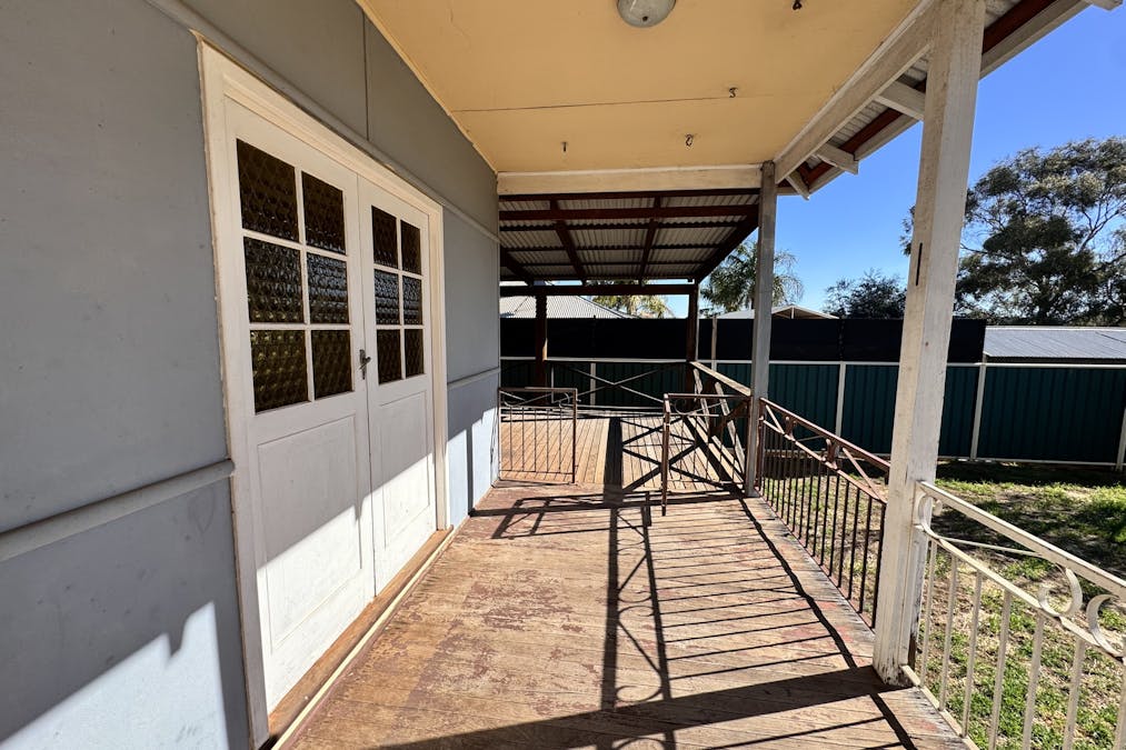 63 Throssell Street, Northam, WA, 6401 - Image 23