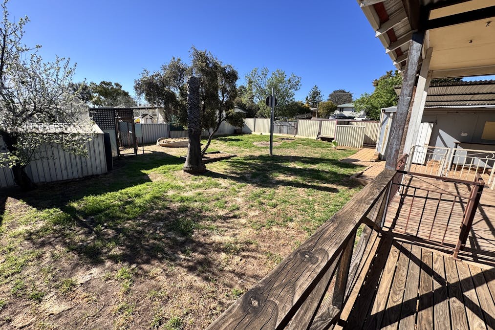 63 Throssell Street, Northam, WA, 6401 - Image 29