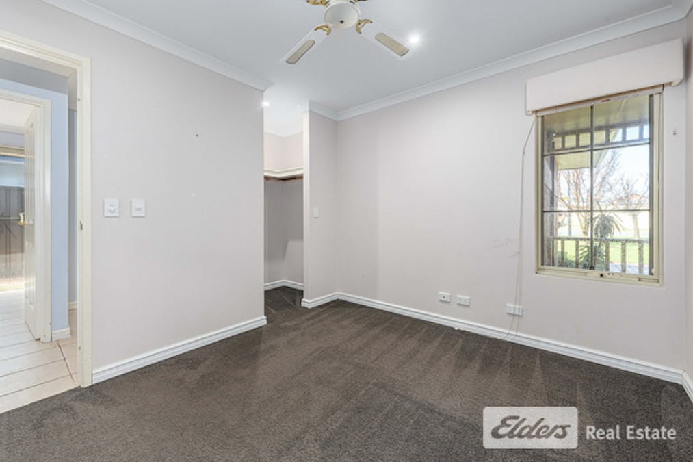 30 Swifts Court, Rockingham, WA, 6168 - Image 11