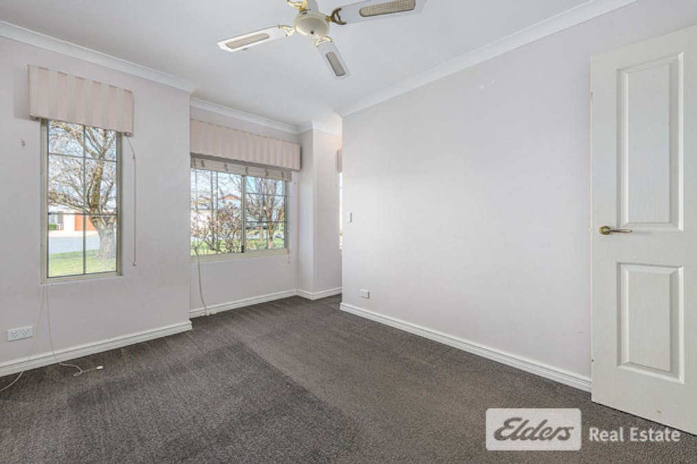30 Swifts Court, Rockingham, WA, 6168 - Image 16